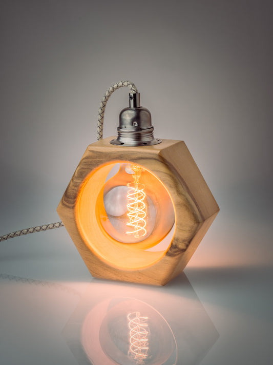 Lampe à poser artisanale en noyer massif - Modèle Léon