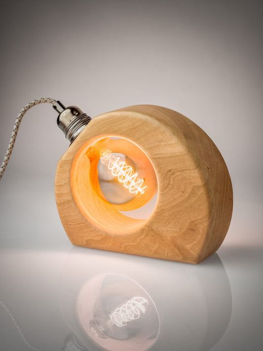 Lampe à poser artisanale en noyer massif - Modèle Arthur